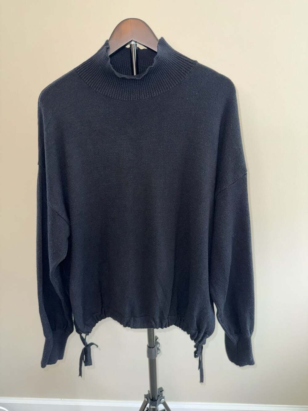 Eloquii Black Mock Neck Ribbed Hem Sweater With Drawstring Size 18/20